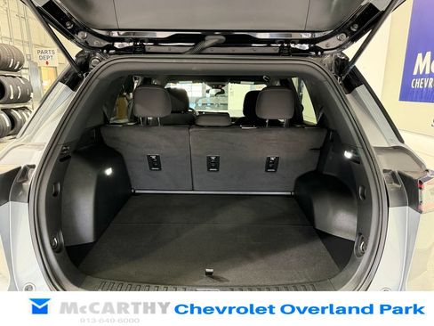 Used 2025 Chevrolet Equinox LT AWD/4WD image 26