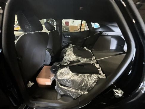 New 2026 Chevrolet Trax RS image 25