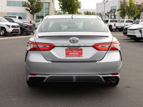 Certified 2020 Toyota Camry SE FWD image 6