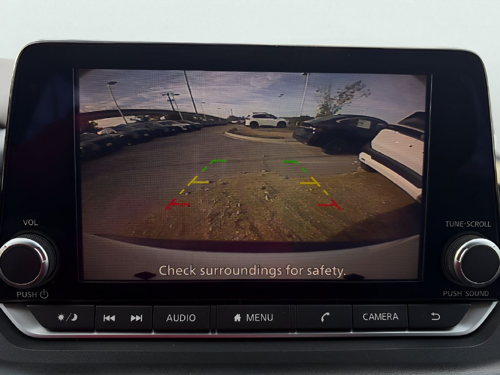 Used 2023 Nissan Rogue SV w/ SV Premium B Package FWD image 16