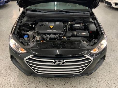 Used 2018 Hyundai Elantra SE FWD image 31