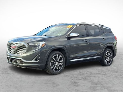 Used 2019 GMC Terrain Denali w/ Comfort Package image 3