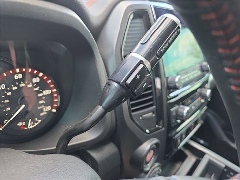 Used 2024 Nissan Titan PRO-4X w/ Pro-4x Utility Package image 23