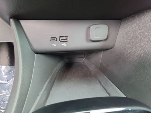 Used 2024 Buick Encore GX Preferred AWD/4WD image 21