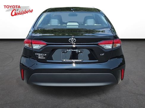 Used 2026 Toyota Corolla LE FWD image 6