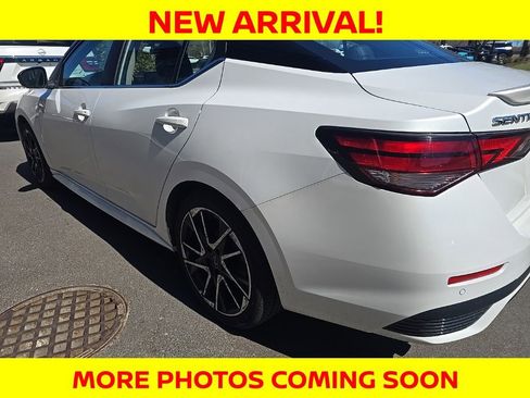 Used 2024 Nissan Sentra SR w/ SR Premium Package image 11