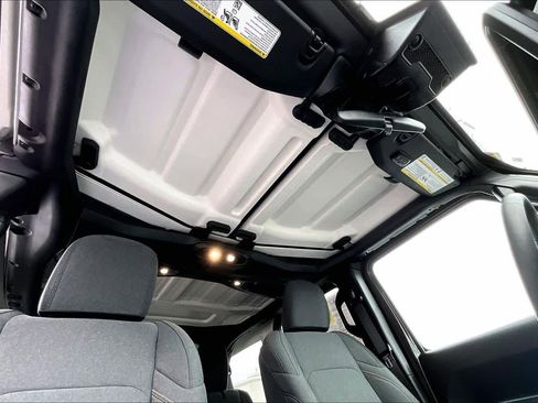 Used 2024 Jeep Wrangler Sport S image 14