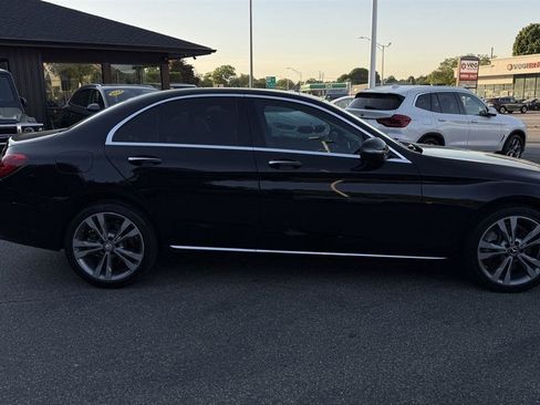 Used 2017 Mercedes-Benz C 300 4MATIC Sedan image 19