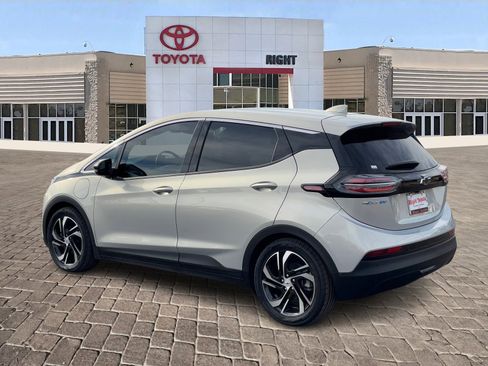 Used 2023 Chevrolet Bolt LT w/ Infotainment Package image 4