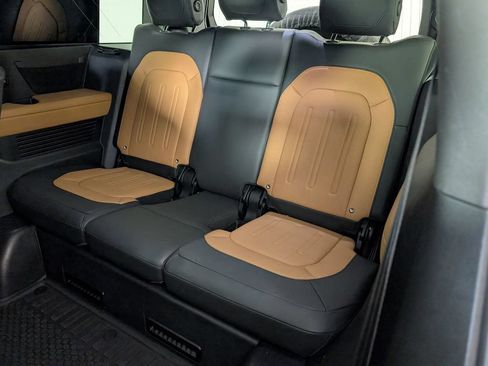 Used 2023 Land Rover Defender 130 X AWD/4WD image 25