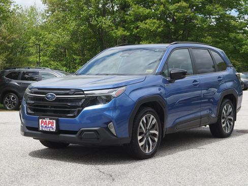 Used 2025 Subaru Forester Touring AWD/4WD image 1
