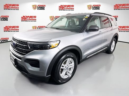 Used 2022 Ford Explorer XLT w/ Class IV Trailer Tow Package AWD/4WD image 11