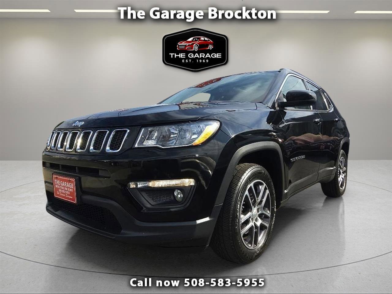 Used 2018 Jeep Compass Latitude w/ Popular Equipment Group AWD/4WD image 1