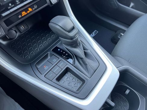 New 2025 Toyota RAV4 LE w/ Blackout Package (GST) image 17