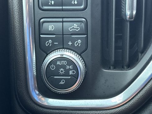 Used 2020 GMC Sierra 3500 Denali w/ Denali Ultimate Package AWD/4WD image 22