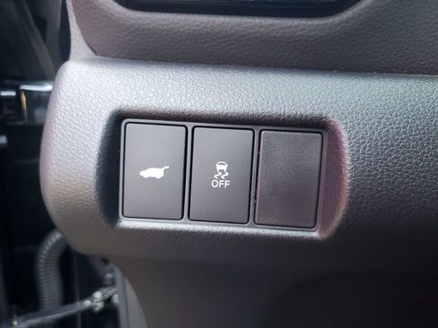 Used 2023 Honda Pilot Touring image 19