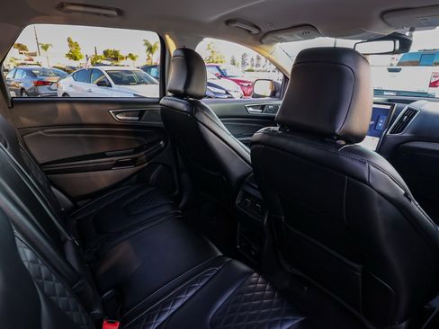 Used 2023 Ford Edge Titanium image 17