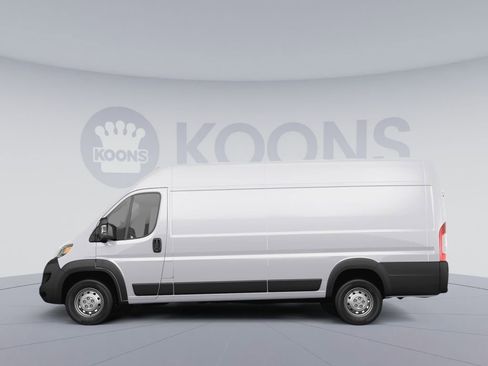 Used 2025 RAM ProMaster 3500 w/ Convenience Group FWD image 2