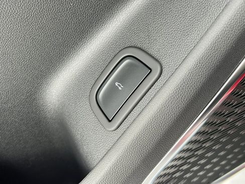 New 2026 Buick Enclave Preferred w/ Power Package image 18