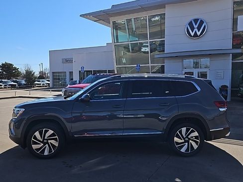 New 2026 Volkswagen Atlas SEL image 8