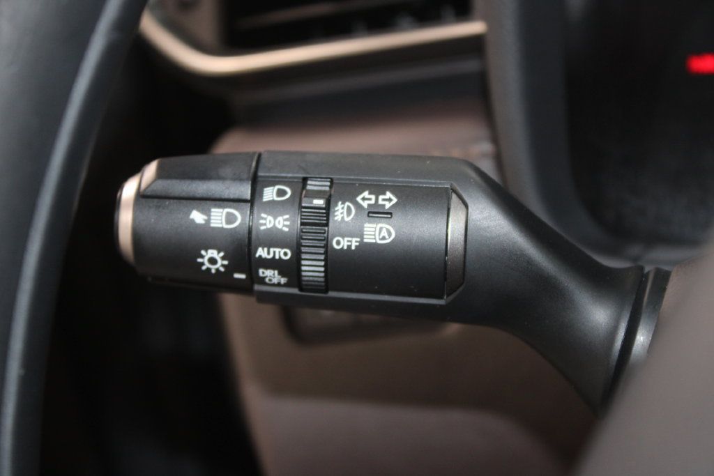 Used 2024 Lexus LX 600 4WD w/ Luxury Package image 42
