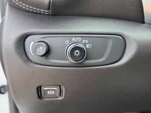 Certified 2023 Chevrolet Blazer LT w/ Convenience Package image 21