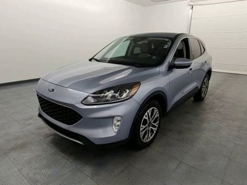 Used 2022 Ford Escape SEL image 3