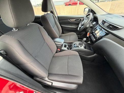 Used 2018 Nissan Rogue Sport S w/ S Appearance Package AWD/4WD image 10
