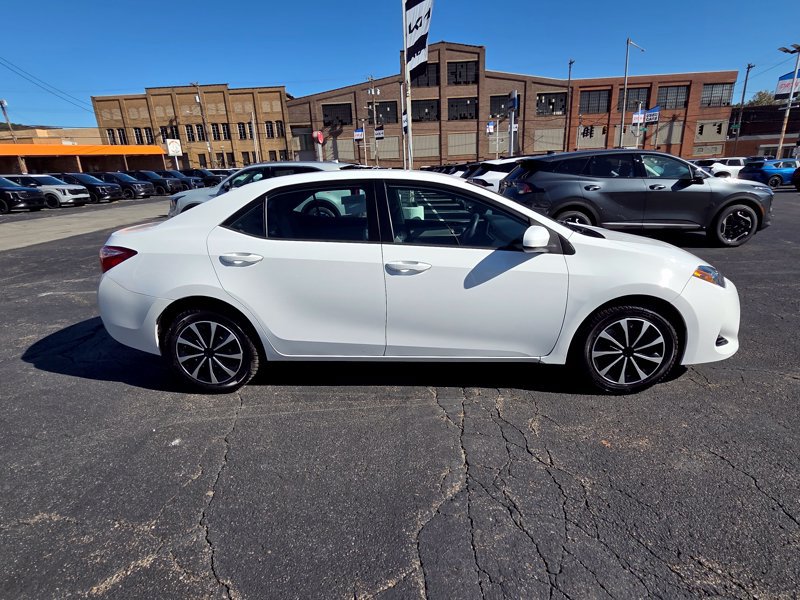 Used 2018 Toyota Corolla LE FWD image 8