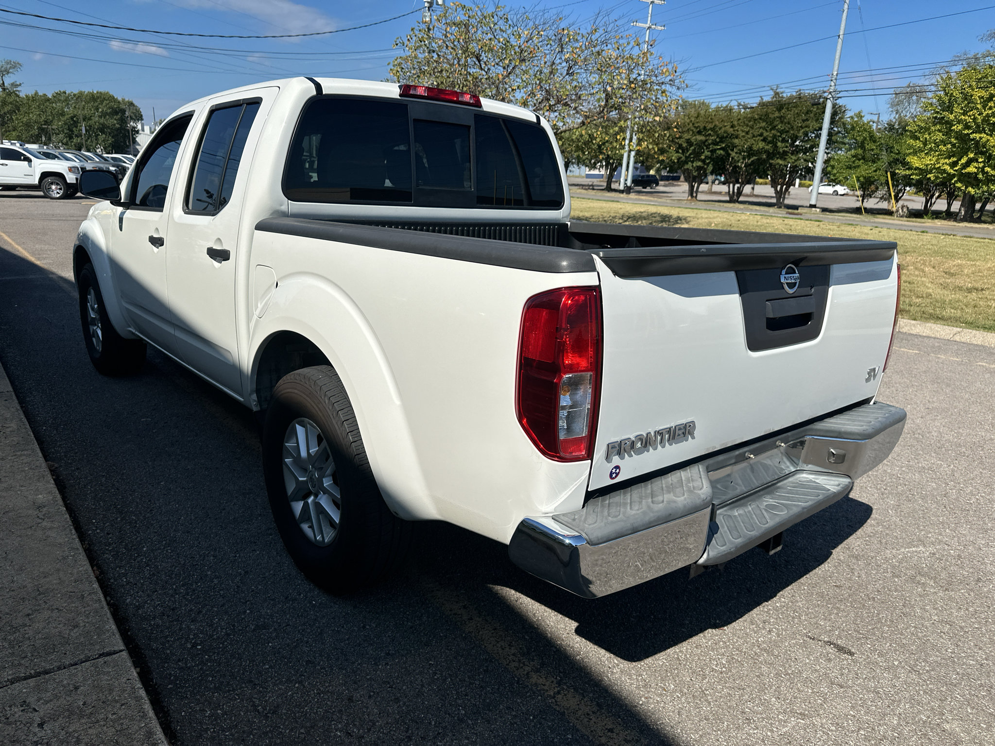 Used 2019 Nissan Frontier SV RWD image 5