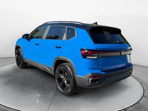New 2026 Volkswagen Taos SE AWD/4WD image 5