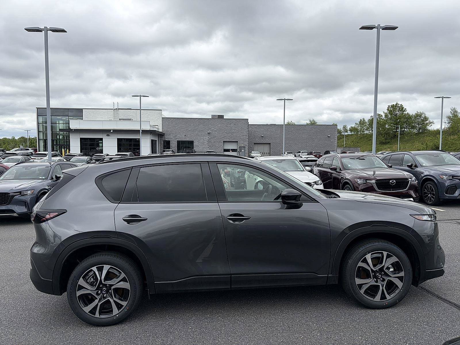 New 2026 MAZDA CX-5 Preferred AWD/4WD image 2