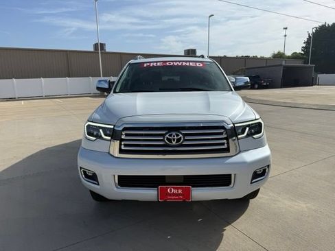 Used 2022 Toyota Sequoia Platinum AWD/4WD image 1