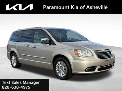 Used 2013 Chrysler Town & Country Limited w/ Luxury Group