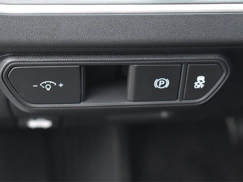 New 2025 Kia K4 LXS image 19