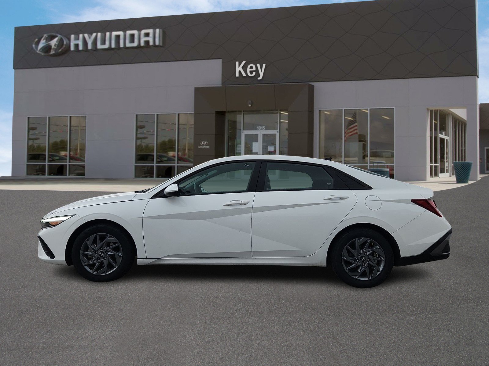Certified 2024 Hyundai Elantra SEL FWD image 5