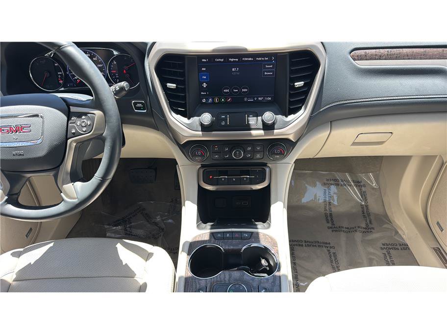 Used 2023 GMC Acadia Denali AWD/4WD image 19