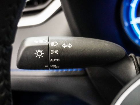 Used 2024 Toyota RAV4 XSE AWD/4WD image 18