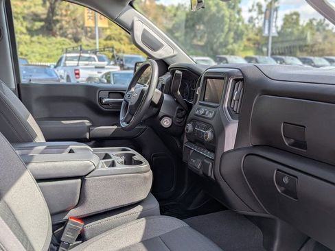 Used 2022 Chevrolet Silverado 1500 Custom image 27