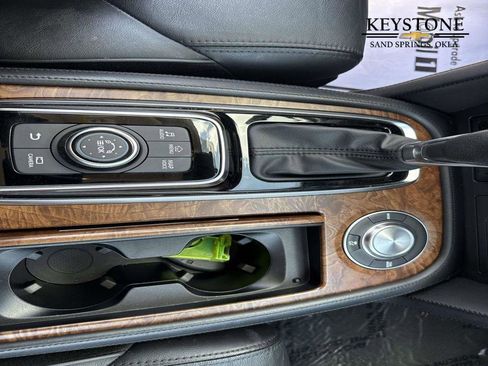 Used 2023 Nissan Armada SL w/ Captain's Chairs Package image 24