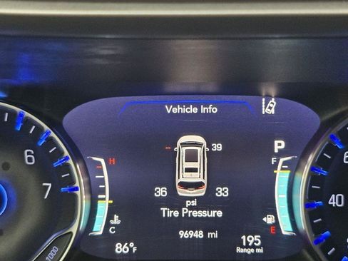 Used 2022 Chrysler Pacifica Touring-L FWD image 24