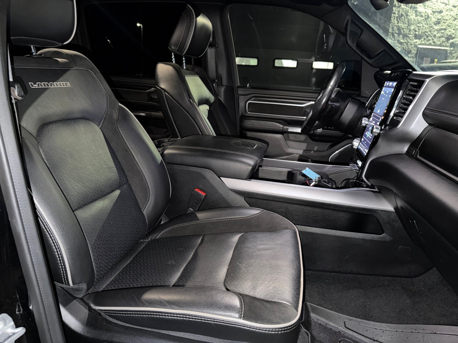 Used 2023 RAM 1500 Laramie AWD/4WD image 30