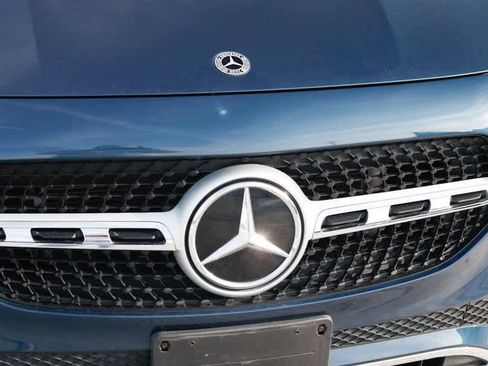 Used 2022 Mercedes-Benz GLA 250 4MATIC image 29