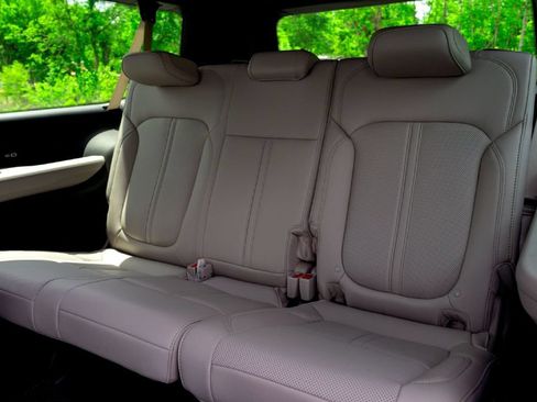 New 2026 Jeep Grand Wagoneer L 2WD image 23