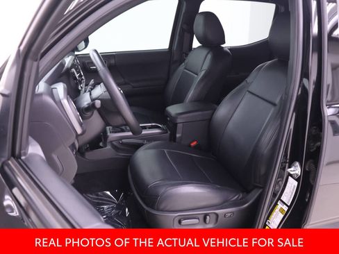 Used 2023 Toyota Tacoma TRD Off-Road AWD/4WD image 4