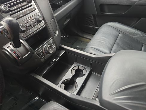 Used 2015 Honda Pilot Touring image 26