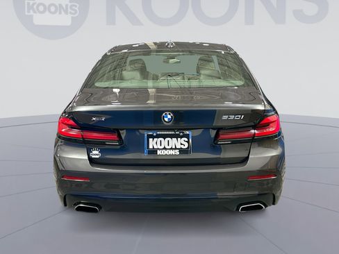Used 2022 BMW 530i xDrive w/ Convenience Package image 5