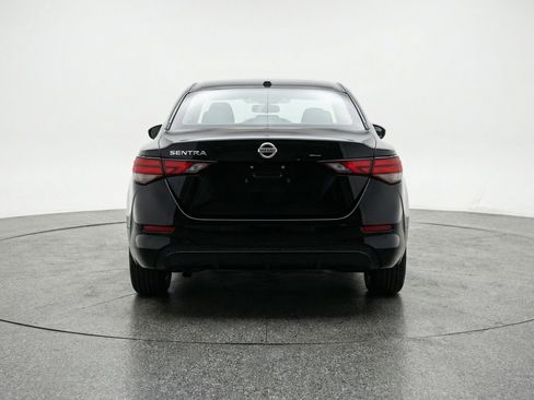 Used 2025 Nissan Sentra S image 7