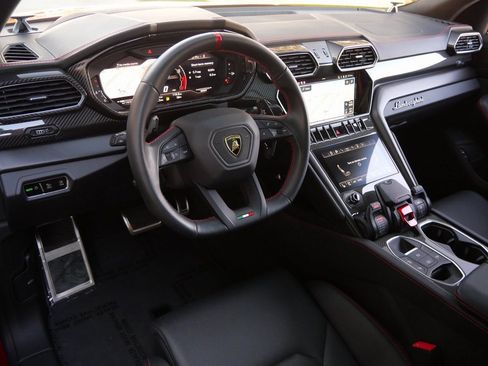 Used 2023 Lamborghini Urus S image 14