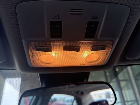 Used 2018 Toyota Corolla XSE image 18